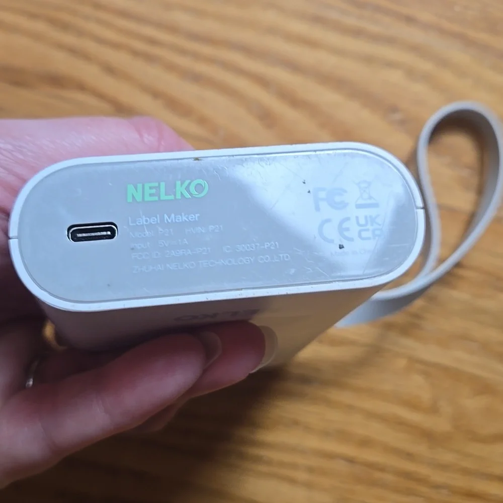 Nelko P21 Bluetooth Thermal Label Maker/Printer w/ case, labels